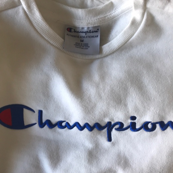 Girls Champion sweatshirt NEW - Picture 2 of 4